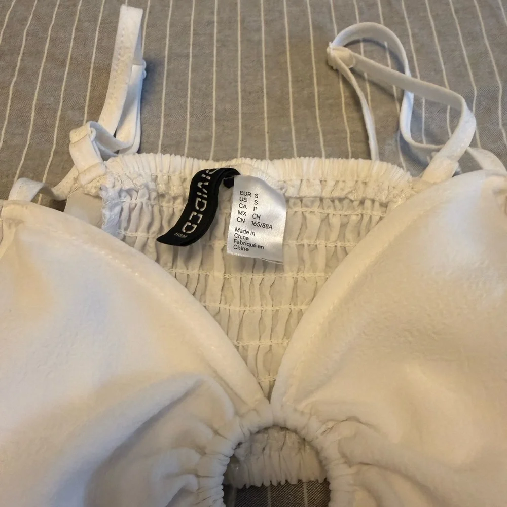 DIVIDED H&M Cutout Mini Dress White Size S EUC - Picture 6 of 13